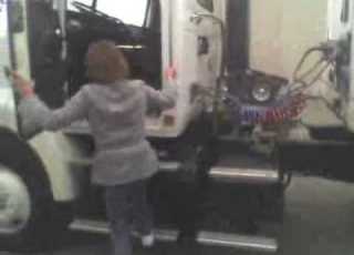 Truckin Mama