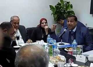 رئيس هيئة الطرق يشيد بشركة النيل لإنشاء الطرق بإجتماع مناقشة ميزانية العام المالى 2015 2016