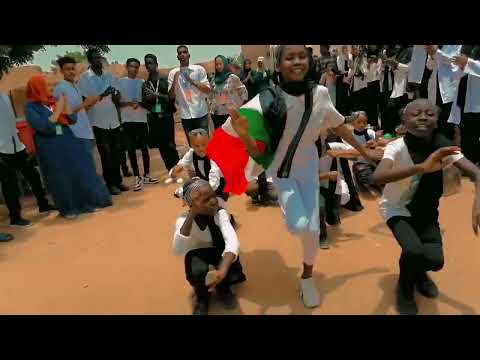 وأقوى الجندي جندينا واجب الأوطان داعينا