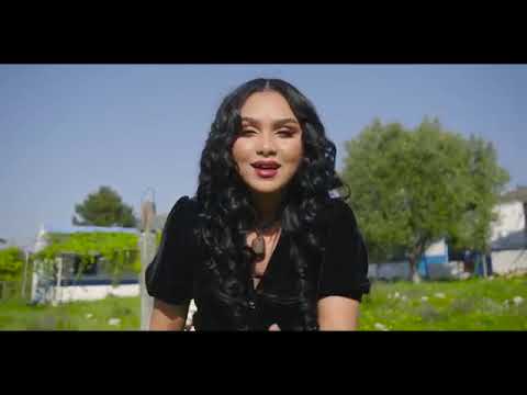 انت ملكي ومكتوبه ليك من بكري نعشق فيك حسدونا وبغاوني نخطيك