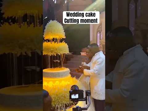 Keki Ya Jux Priscilla Kwenye Wedding Reception In Tanzania Wedding Cake Cutting Moment