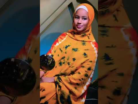 Safeeya Tsohuwar Matar Ahmad XM