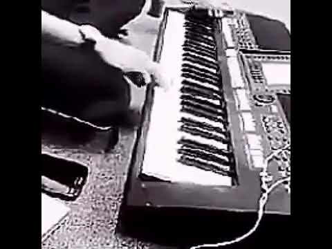 عشت كثيرا حتى أقتنعت أن الاستمرار في العتب تعب والتجاهل أفضل كثيرا من نقاش لا ي