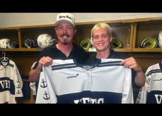  Cole Bonneville Signs In Woodstock For The 2026 2027 Season