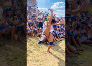  Danse Folklorique Sud Africaine Abonne Football But Humour Concert Snake Love Danse Duet