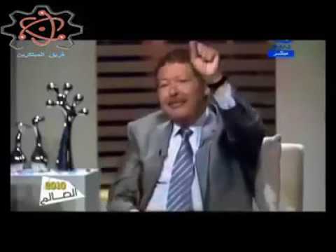 فريق المبتكرين د احمد زويل يشرح فكره السفر عبر الزمن في 3 دقائق