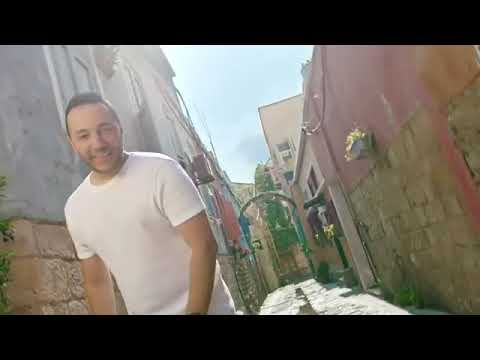 ايلك عمري كلو ايلك ويلي ما اجملك بعودي البي تبقا حدي اهتم ودللك يا حبييي ايلك عمري كلو ايلك ويلي ما اجملك بعودي البي تبقا حدي اهتم ودللك يا حبييي