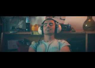 DNCE Kissing Strangers Ft Nicki Minaj Official Music Video