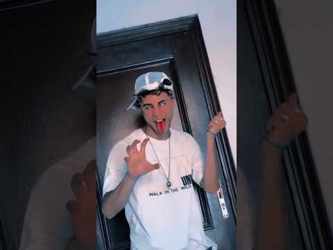 سندال وقلبو من حجر شاف دم قدامو اتسعر