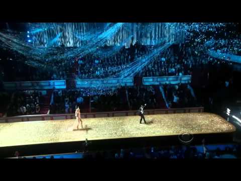 Akon Angel Victoria S Secret Fashion Show 2010 2011 HD