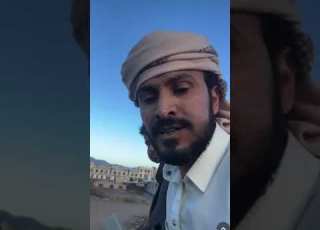  محاصرة بيت الشاعر الجرموزي من قبل مليشيا الحوثيراني في صنعاء قبل قليل وتم القبض عليه هذا وهو منهم
