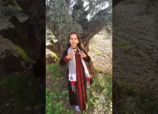 صرخة لاجئ من أراض فلسطين إلى أحرار العالم أداء المبدعة سارة