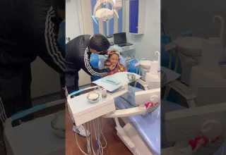 الاميرة فيروز عند دكتور الاسنان