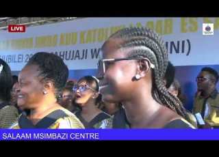 Ukafika Wakati Wa Kwaya Ya Mt Kizito Makuburi Kutoa Burudani Kwa Waamini Waliofika Kwenye Tamasha