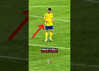  Ronaldo Is Really Talking To Himself Ronaldo Cristianoronaldo Alnassr Cristiano