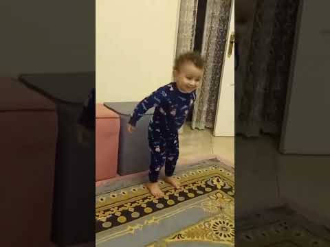 عقباوى على ما تفرج