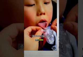 혀에 씌우는 비닐장갑 혀 비닐 맛