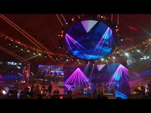 أنا في الغرام شيرين من القرية العالمية دبي