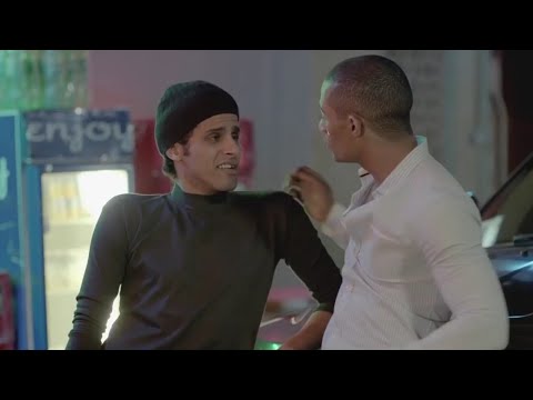 هتموت من الضحك مع حمدي المرغني وهو عامل بلطجي وبيثبت الناس في الشارع