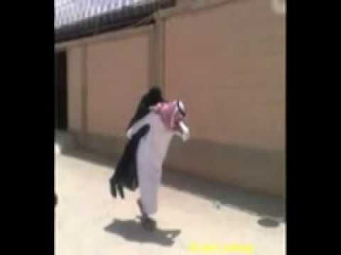 قصة تبكى الحجر عن شاب أمه تريد أن تهرب منه شاهد لماذ