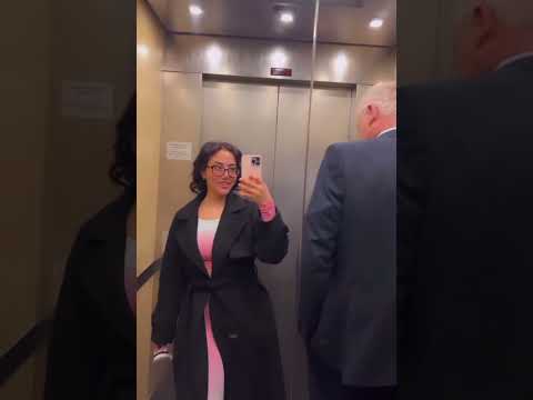 ساري كول فرحانه لقلت راجلها