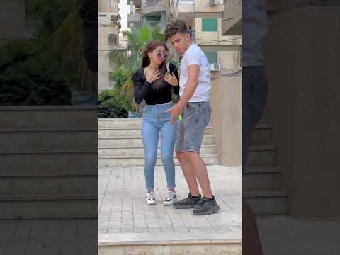 كل واحد فينا مستني فرصه عشان يتغير بس المشكله هتستني عمرك كله