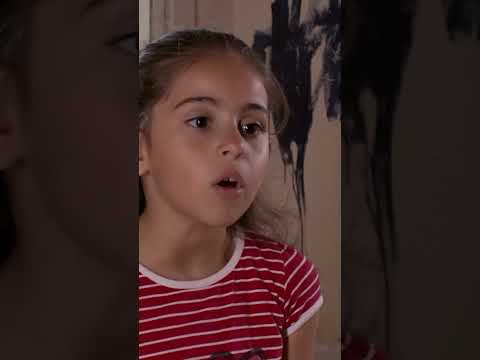 تبادلت الأختان بمكان سكنهما