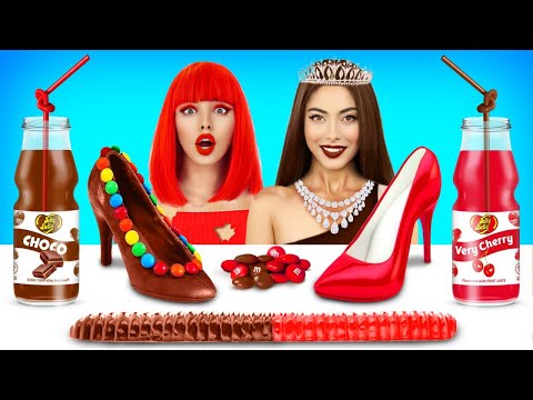 تحدي الطعام الحقيقي مقابل طعام الشوكولاتة تزيين كعكة الشوكولاتة تحدي الطعام الحقيقي مقابل طعام الشوكولاتة تزيين كعكة الشوكولاتة