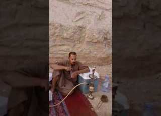  على طريق ام حويض