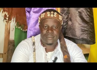 Enjawulo Wakati W Okugula N Okuwanga Amayembe Sseviiri Manyiganjegere
