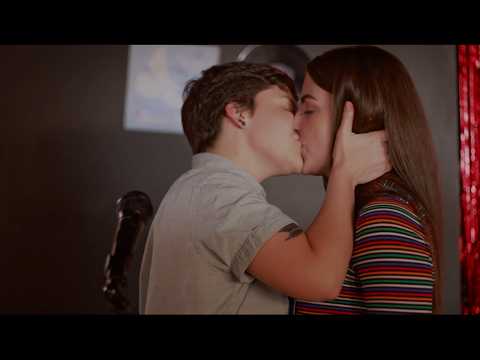 ليلة أسئلة وأجوبة فيلم قصير عن قصة حب مثلية