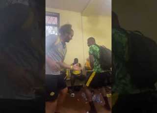Vunja Mbavu Wachezaji WA Yanga Wakisakata Rumba