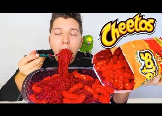  BIG BITES Flamin Hot SPICY CHEETOS Cheesy Puffs Instant Ramen Noodles SOFT SPOKEN MUKBANG