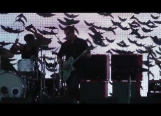 Queens Of The Stone Age Lollapalooza 2013 A Song For The Dead HD