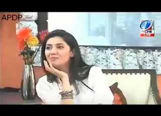 Top Insults Of Pakistani Anchor In Live TV Shows