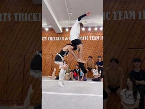 엉덩이로 공격해버림 Partner Challenge