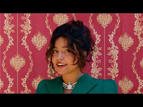 Mari Froes X TRINIX Vaitimbora Official Music Video