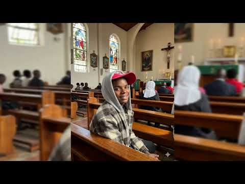 NYIMBO YANGU MPYA INAITWA UKUU WAKE JUU YANGU TAFADHALI ISIKILIZE MAANA INAUJUMBE MZURI SANA AMINA