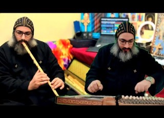  الله علي الروعة والجمال راهب بيعزف ناي وقانون