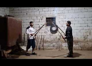  العصا التقليدية حصة تدريبية مع الشيخ علي حفظه الله Algérien Traditionnelle Combat Stick Oran