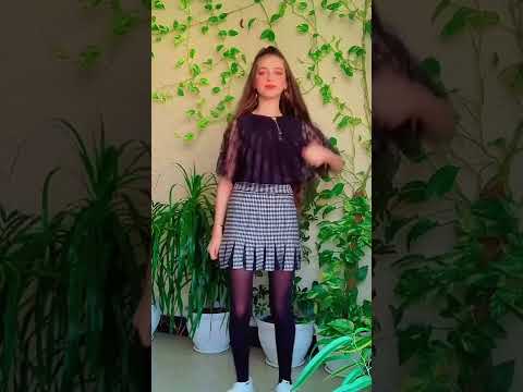 غمزيني بعينك ياروحي بغمزه بيع الكون وهمو غمزيني بعينك ياروحي بغمزه بيع الكون وهمو