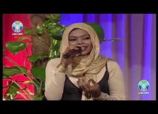  أمة عريقة تختال بالأشعار والموسيقى الشاعر عوض احمد خليفة والفنانة إنصاف فتحي