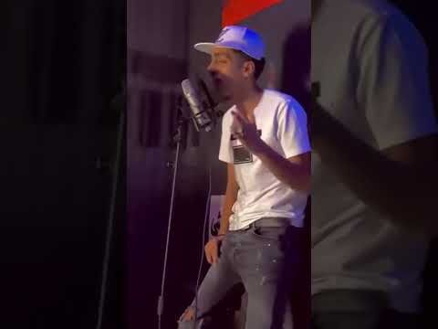 اسمحولي اعرفكو بنفسي أنا الي يامه كسرولي نفسي لايك كلجديد جديدي اكسبلور بلال عز اسمحولي اعرفكو بنفسي أنا الي يامه كسرولي نفسي لايك كلجديد جديدي اكسبلور بلال عز