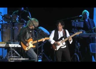 Daryl Hall And John Oates Family Man Live In Sydney Moshcam
