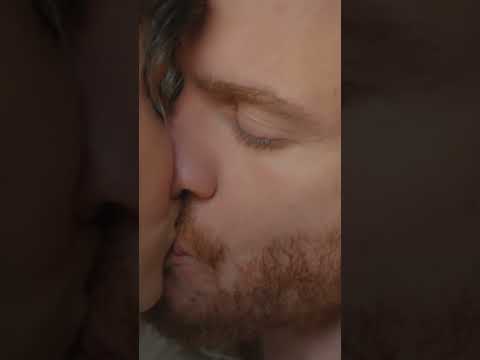 الساخنة التقبيل مسلسل أطرق بابي Shorts