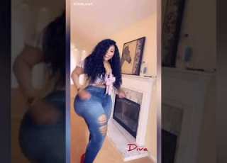 اضخم ناعمه