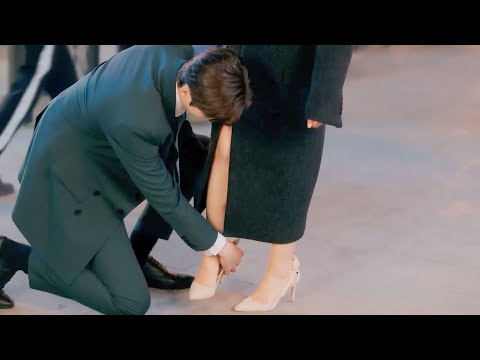 بنت فقيرة اللي يشوفها يفكرها كيوت بس ميعرفوش انها نينجا بتضرب شاب وسيم وبتضطر انها تحمية من جدة