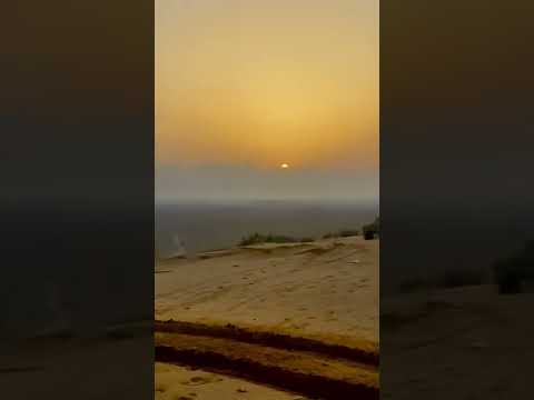 واللي هو مو قد الشوق لا يعشق و لا يهوى لا يكابر و يقول أقدر مدام قليبه ما يقوى