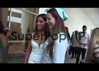  Sarah Shahi With Fans At Comic Con In San Diego CA On 7