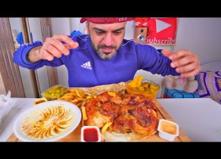 اكل دجاجة مشوية خيالية يا ابطال بالمسبحة التاريخية السورية الأصلية Rotisserie Chicken And Hummus